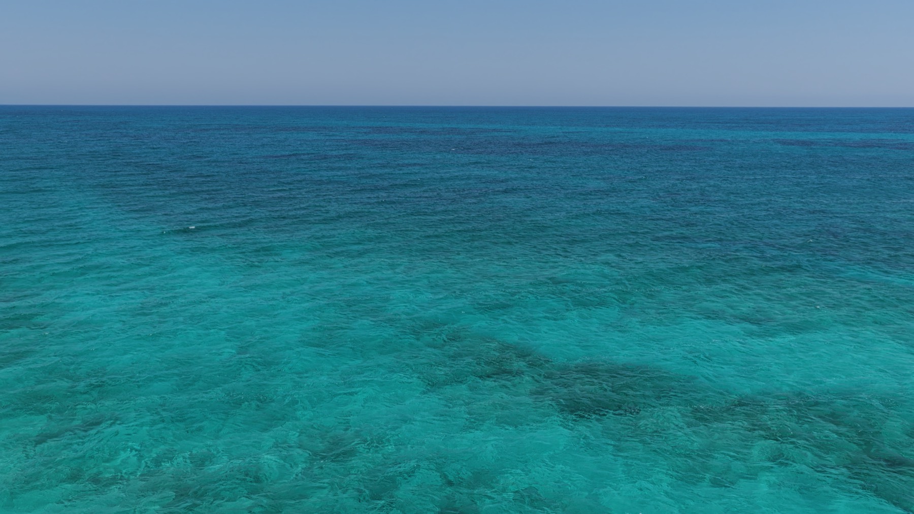 Beach shot of the Alam Al Roum shoreline 4